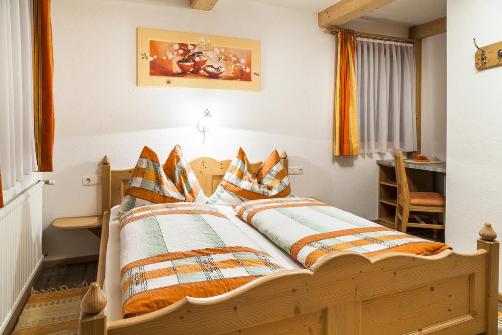 Biobauernhof Kleinummerstall Миттерзилль Экстерьер фото